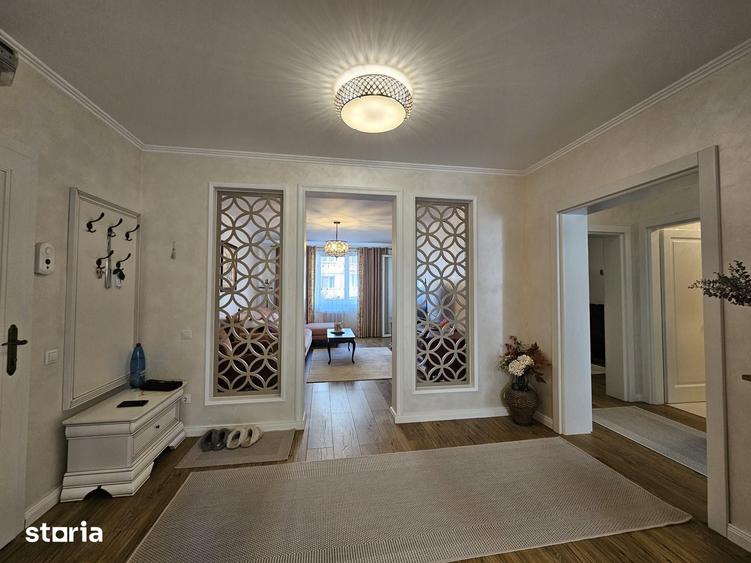 Apartament cu 3 camere decomandat în Central