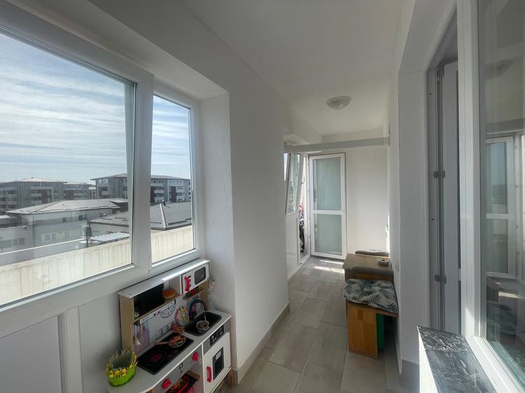 Apartament cu 2 camere decomandat în Berceni