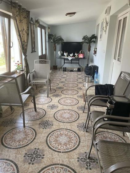 Casă cu 4 camere cu Teren 1400 Mp în Cenei