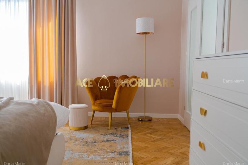 Apartament cu 2 camere decomandat în Universitate