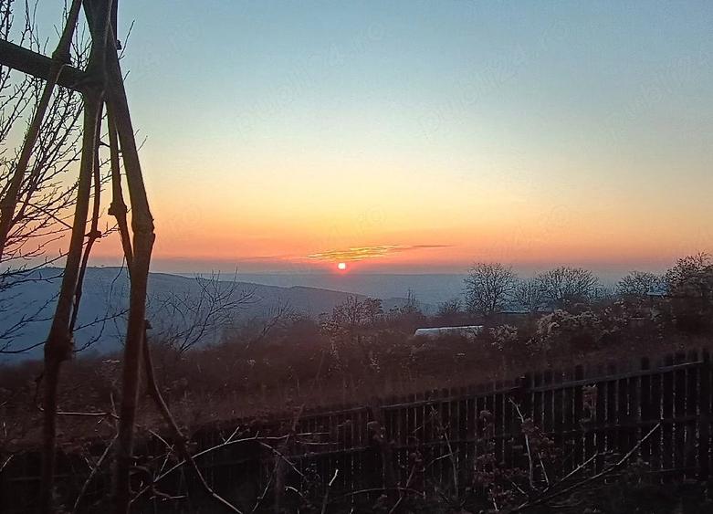 Teren de 1600 mp, în Siliștea