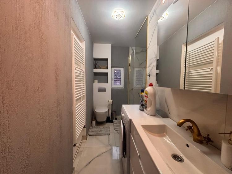 Apartament decomandat de vânzare – zonă centrală - 9
