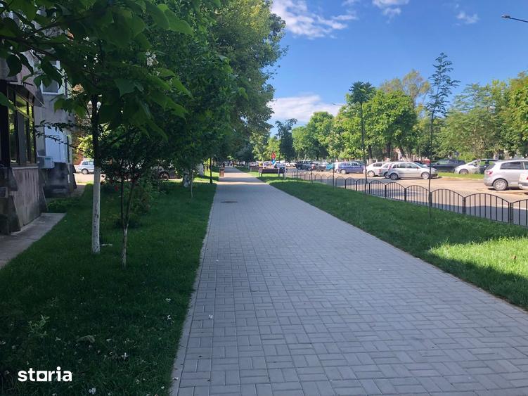 Apartament cu 2 camere semidecomandat în Ostroveni