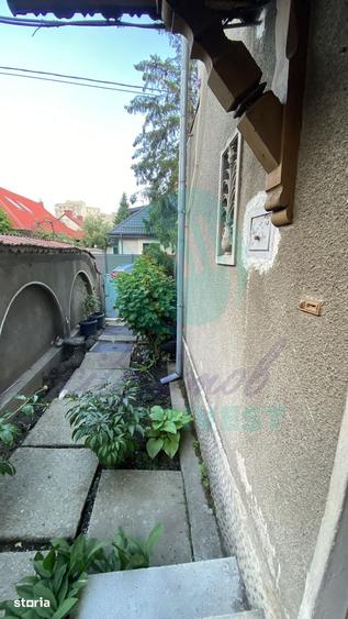 Apartament cu 3 camere în Decebal