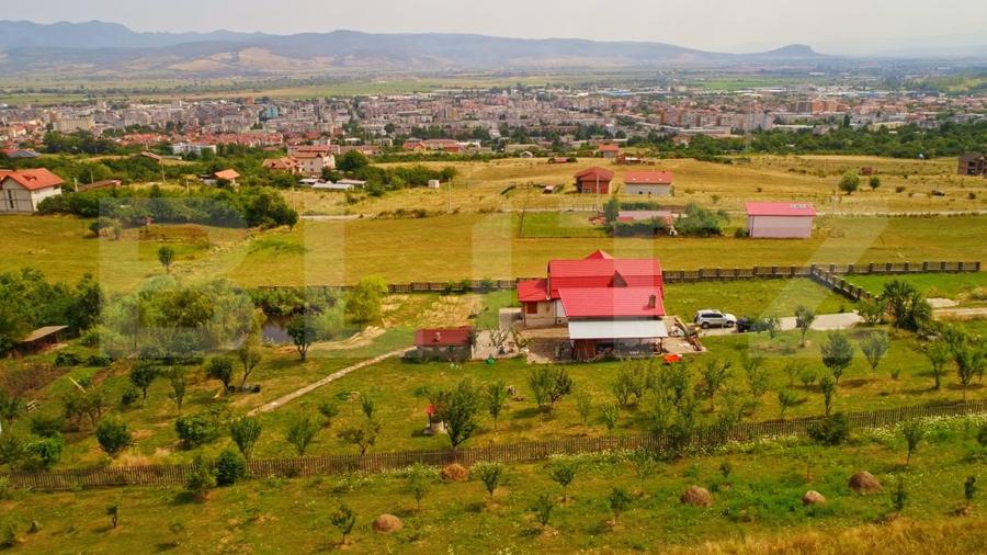 Teren Construcții intravilan de 614 mp, în Vulcan