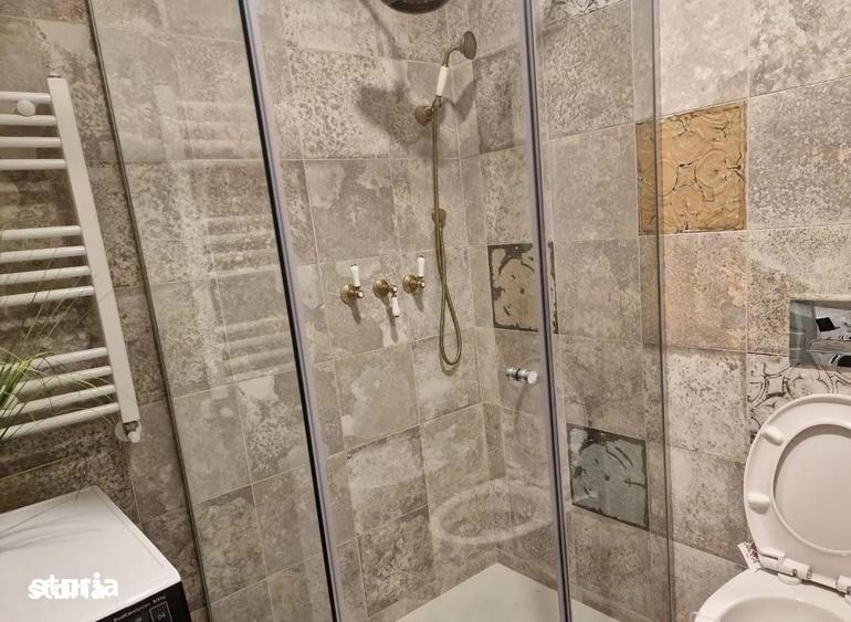 Apartament cu 4 camere în Central