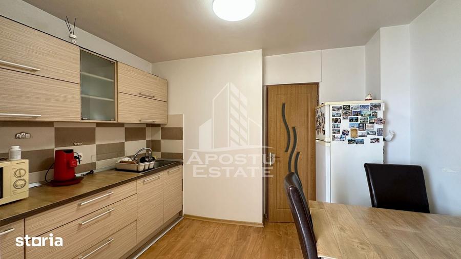 Apartament cu 3 camere decomandat în Soarelui