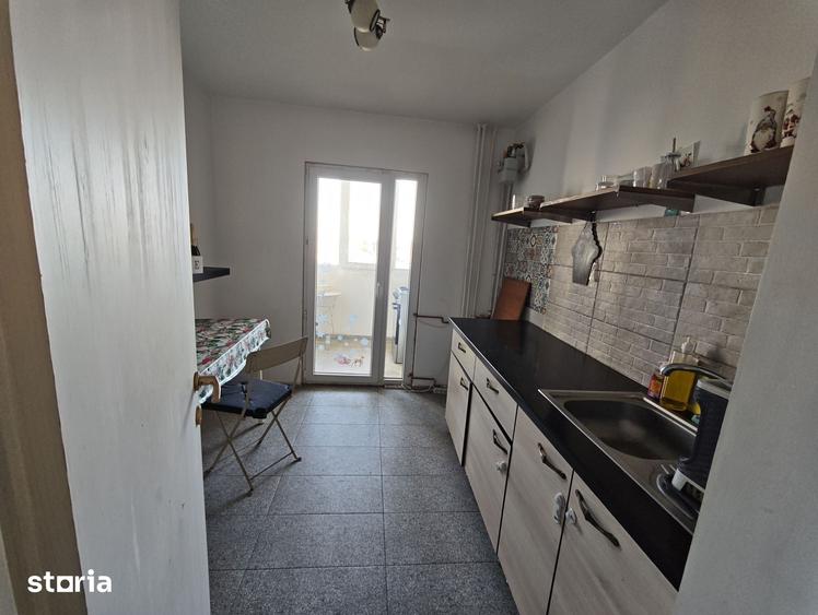 Apartament cu 3 camere în Colentina