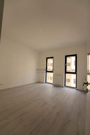 Apartament cu 3 camere decomandat în Metalurgiei