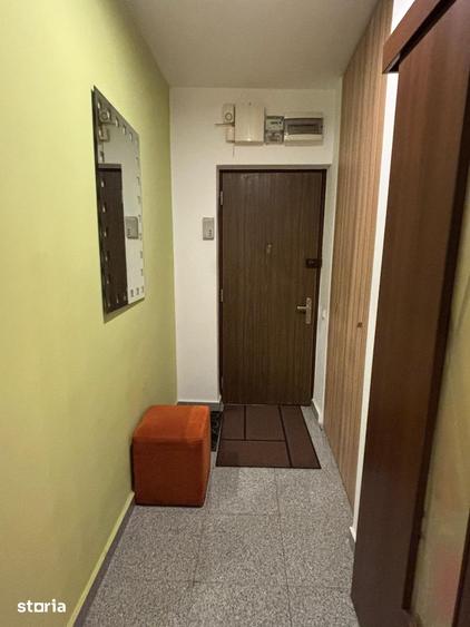 Apartament cu 3 camere decomandat în Tineretului