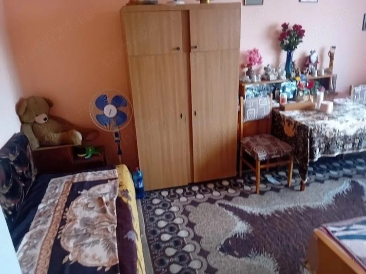 Apartament cu 2 camere decomandat în Precista