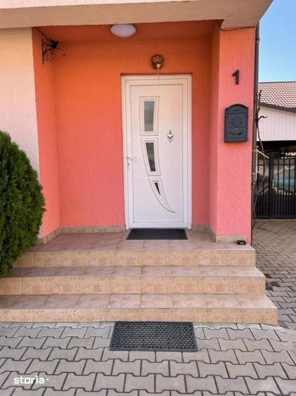 Casă cu 4 camere cu Teren 77 Mp în Florești