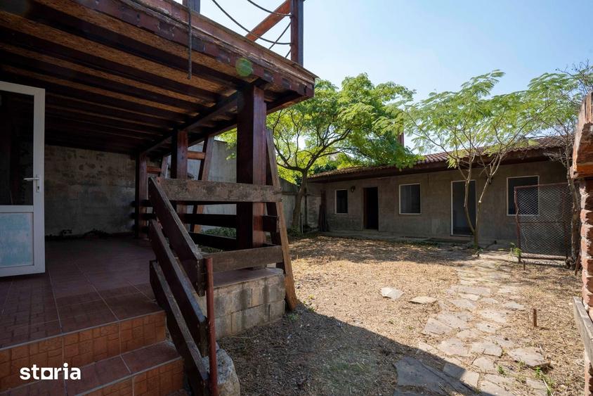 Casă cu 5 camere cu Teren 350 Mp în Cantemir