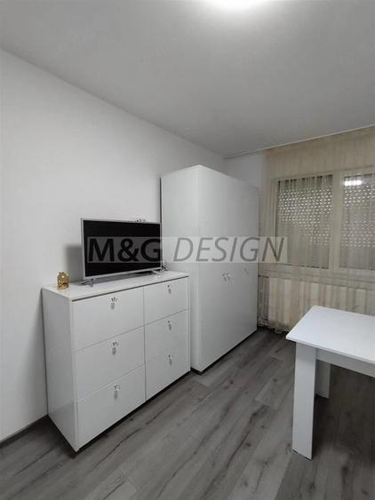 Garsonieră decomandată în Complex Studențesc