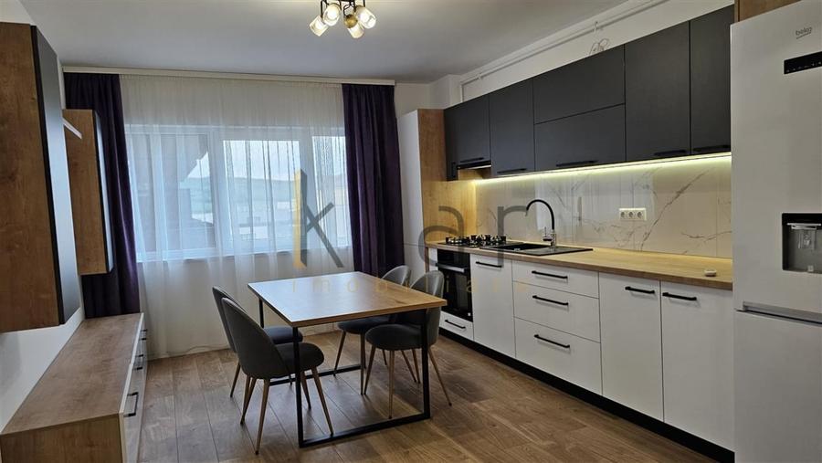 Apartament cu 3 camere semidecomandat, mobilat în Baciu