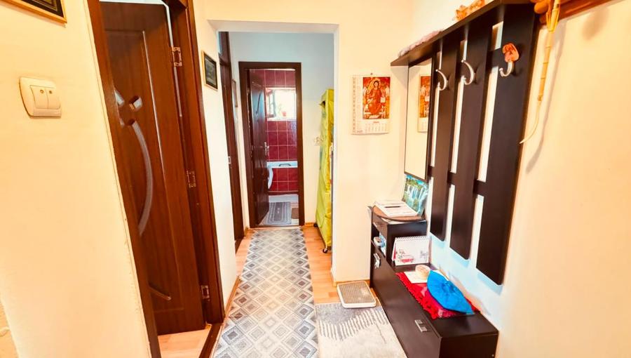 Apartament cu 2 camere decomandat, mobilat în Răcădău