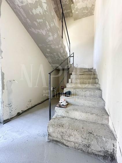 Duplex cu 4 camere cu Canalizare în Grigorescu
