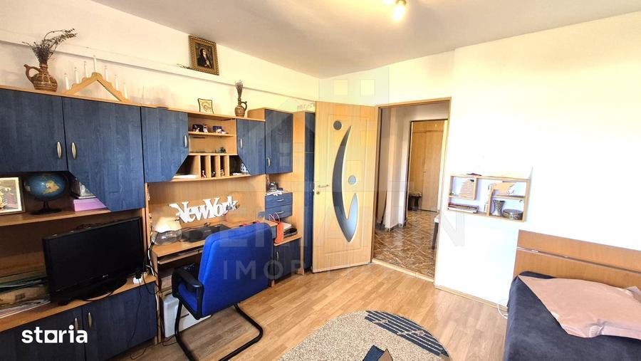 Apartament cu 3 camere decomandat în Calea București