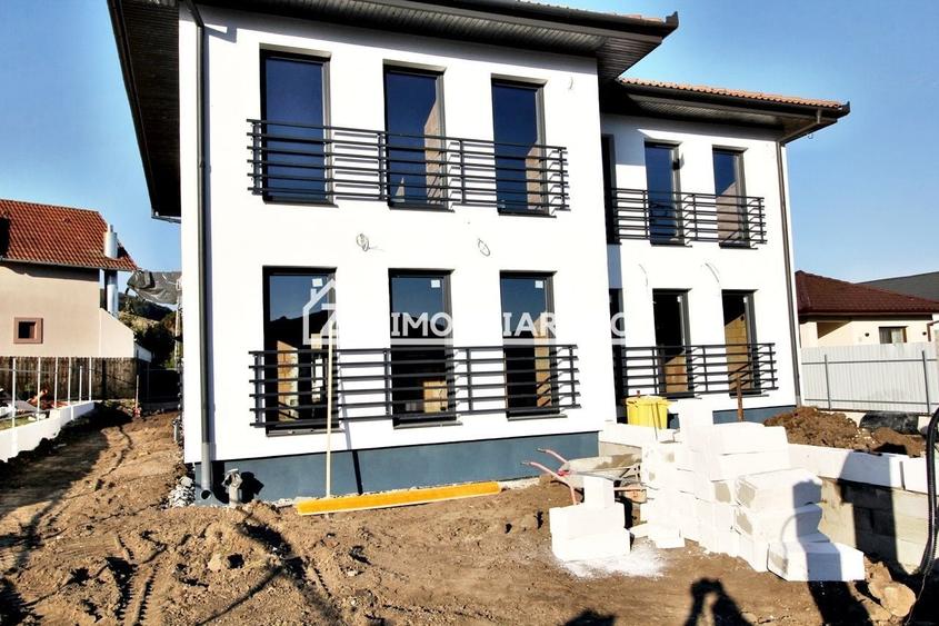 Casă individuală cu 4 camere cu Canalizare în Sângeorgiu de Mureș