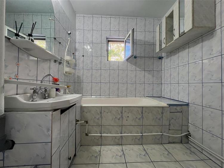 Apartament 2 camere de vânzare-Nicolina 1, Strada Sălcilor - 11