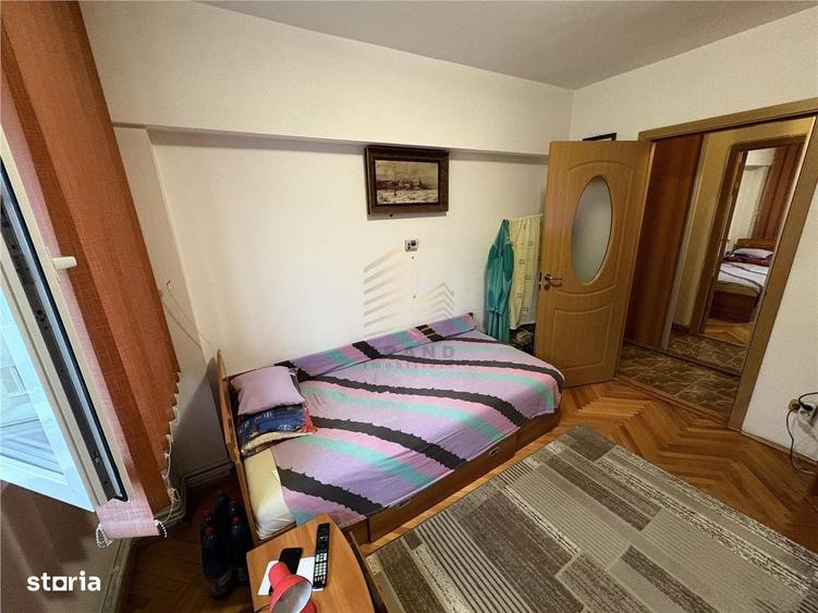 Apartament cu 3 camere decomandat în Central