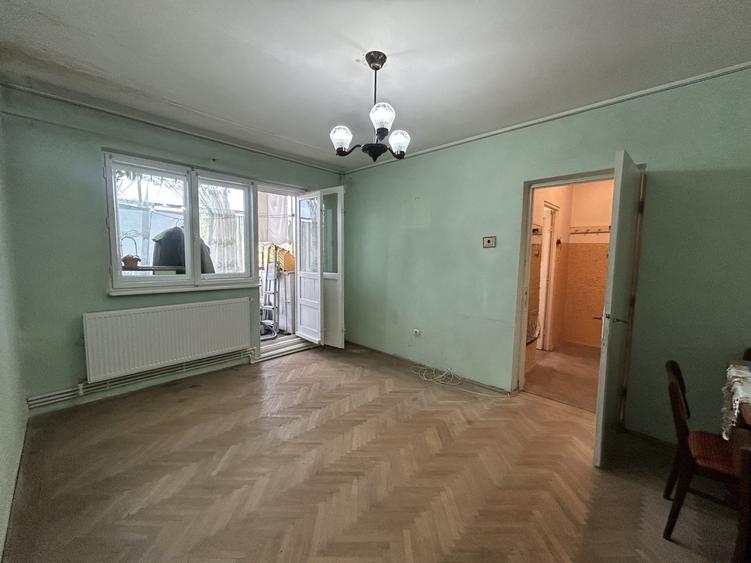Apartament cu 2 camere semidecomandat în Gara