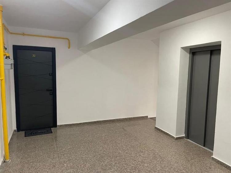 Apartament cu 2 camere decomandat în 1 Mai