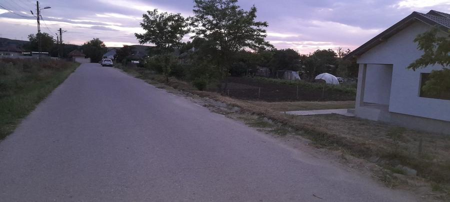 Casă cu 3 camere în Izvor