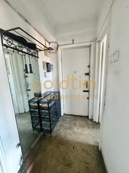 Apartament cu 3 camere semidecomandat în Kogălniceanu