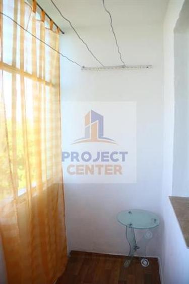 Apartament cu 2 camere nedecomandat în Craiovei