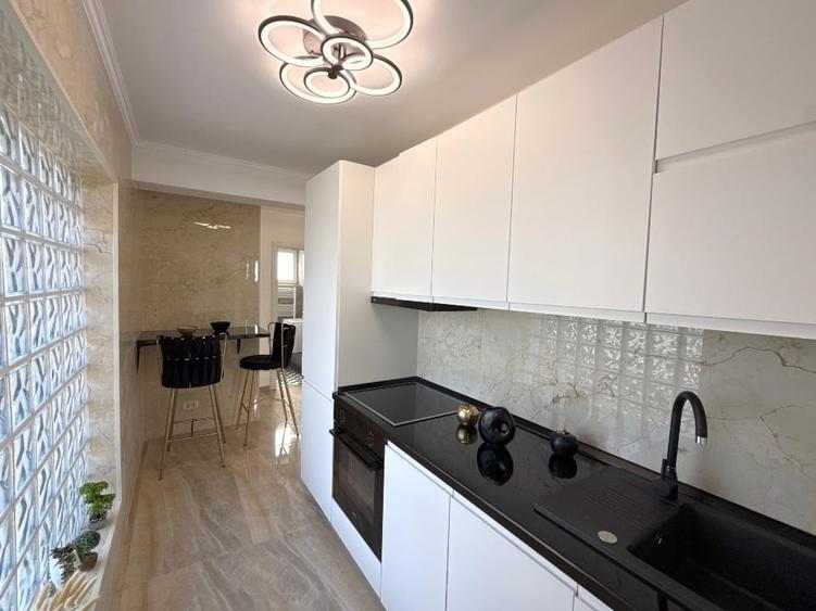 Apartament cu 2 camere decomandat în Sisești
