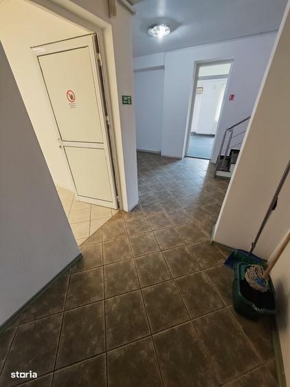 Apartament cu 6 camere decomandat în Centrul Civic