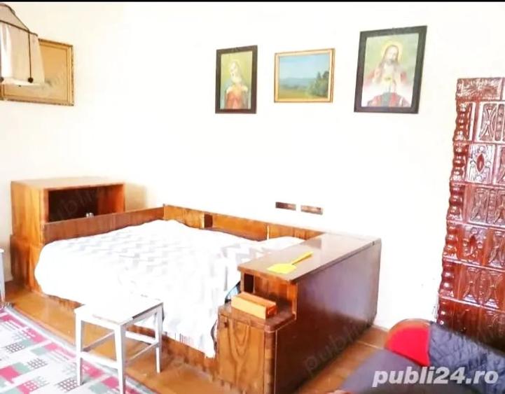 Casă cu 5 camere cu Teren 3463 Mp în Pilu