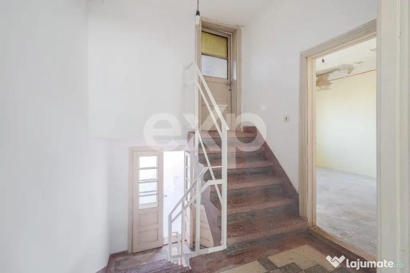 Casă cu 4 camere cu Teren 188 Mp în Central