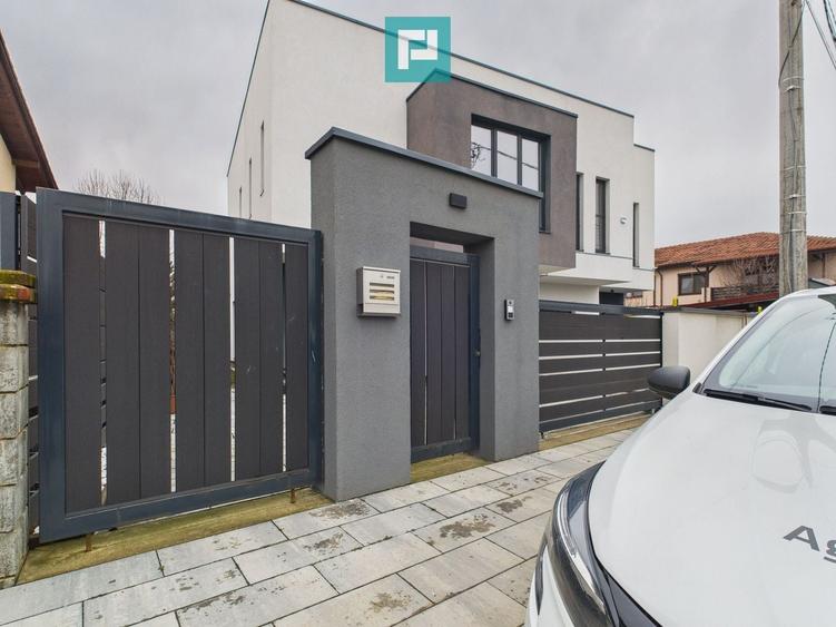 Duplex cu 5 camere cu Canalizare în Giroc
