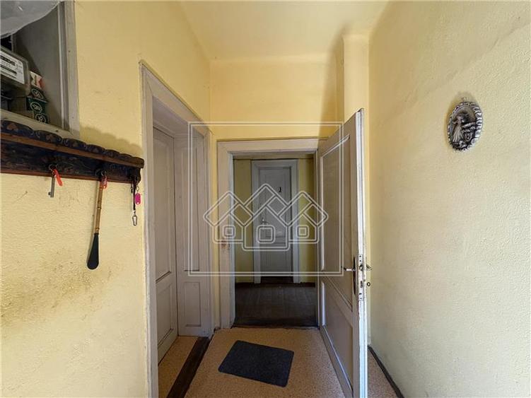 Duplex cu 4 camere cu Canalizare în Calea Dumbrăvii