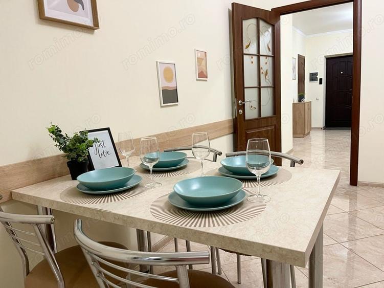 Apartament de vanzare cu 2 camere in zona Titan - 1