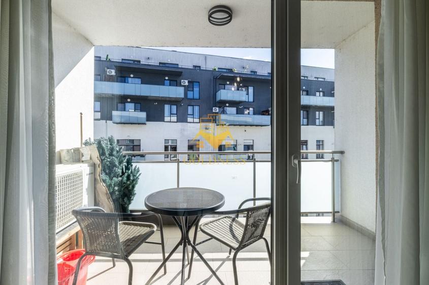 Apartament cu 2 camere semidecomandat, mobilat în Central