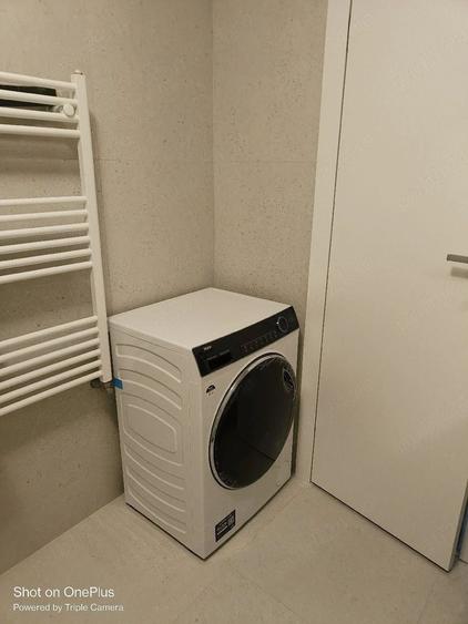 Apartament cu 3 camere decomandat în Băneasa