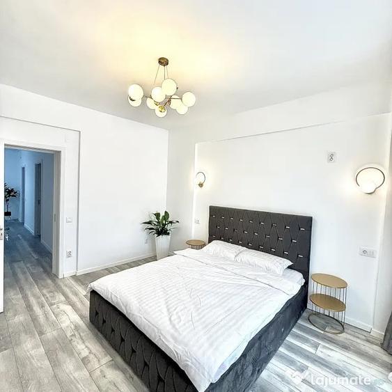 Apartament cu 2 camere semidecomandat în Ghencea