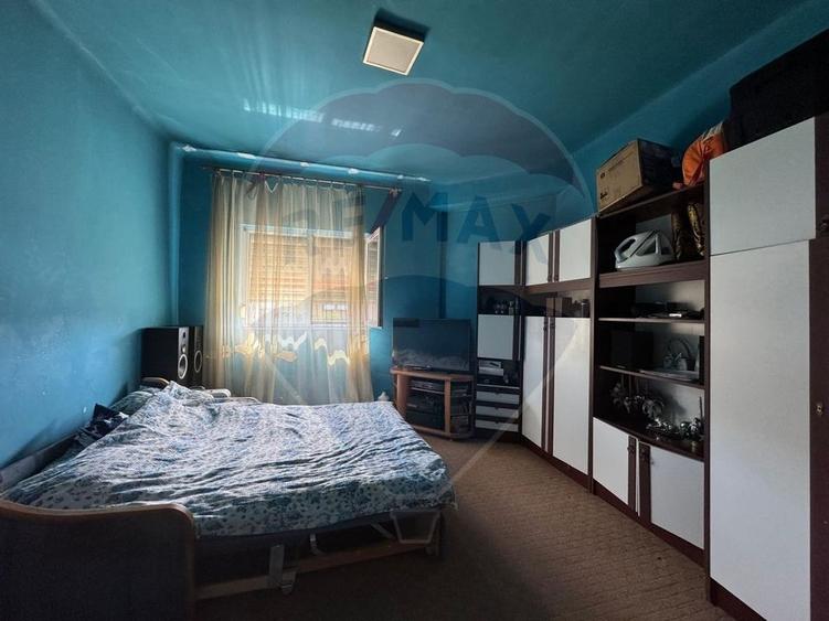 Casă individuală cu 4 camere cu Teren 450 Mp în Șega
