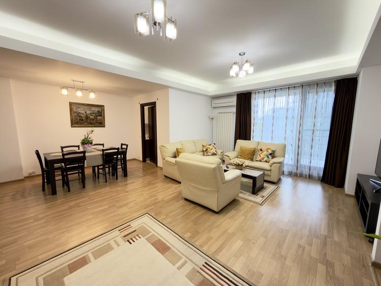 Apartament cu 4 camere semidecomandat, mobilat în Aviației