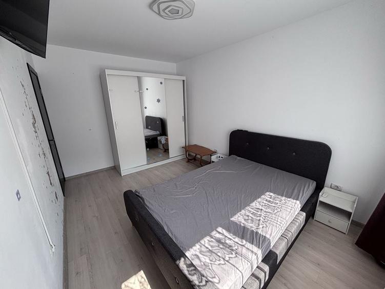 Apartament cu 2 camere decomandat în Sânpetru