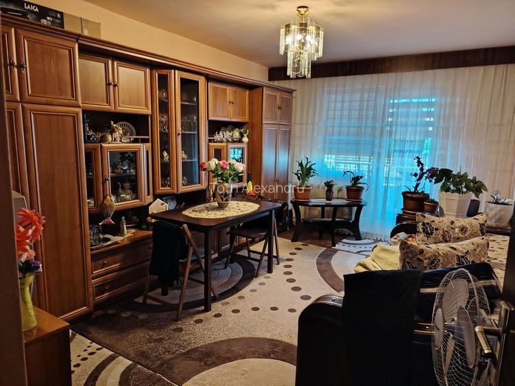 Apartament de vanzare!