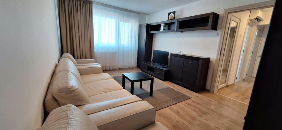 Apartament cu 3 camere decomandat în Tomis III