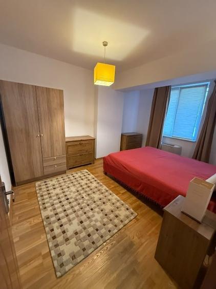 Apartament cu 2 camere decomandat, mobilat în Calea Călărașilor
