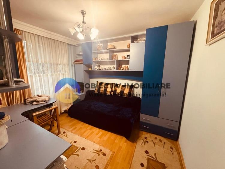 Apartament cu 3 camere decomandat, mobilat în Central