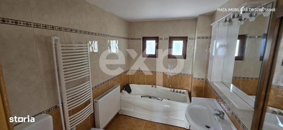 Casă cu 4 camere în Valea