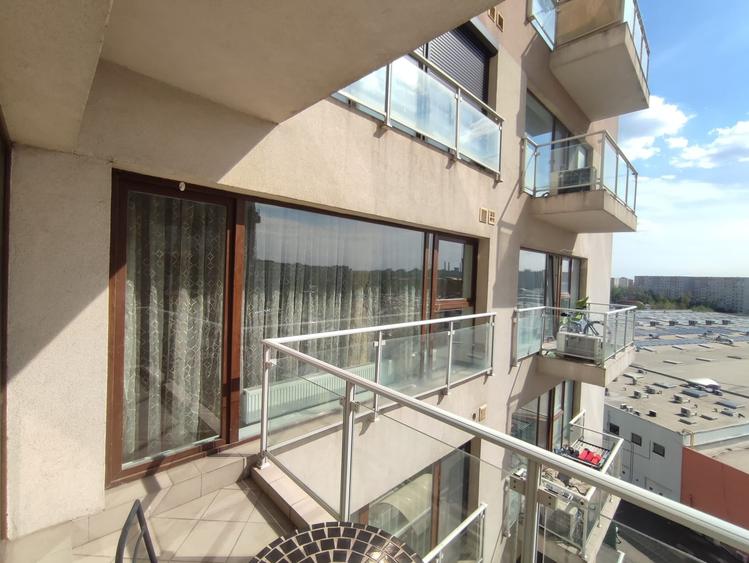 Apartament cu 3 camere semidecomandat, mobilat în Liviu Rebreanu