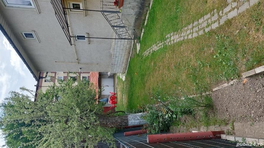 Casă cu 5 camere cu Teren 720 Mp în Câmpulung Moldovenesc